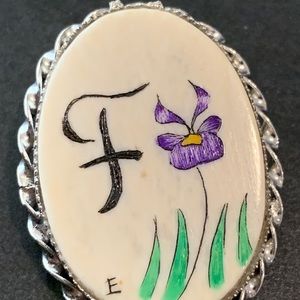 Vintage estate brooch/pendant